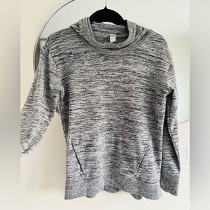 ATHLETA GIRL Gray Hoodie size: XL (14)